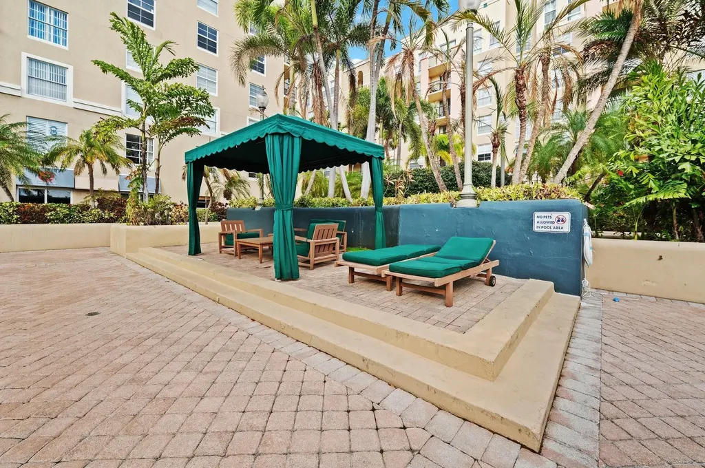 520 SE 5th Avenue Fort Lauderdale FL 33301