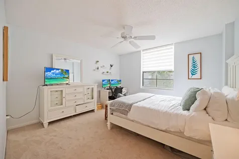 520 SE 5th Avenue Fort Lauderdale FL 33301