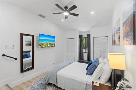 719 NE 36th Street Oakland Park FL 33334