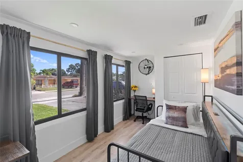 719 NE 36th Street Oakland Park FL 33334