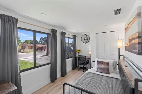 719 NE 36th Street Oakland Park FL 33334