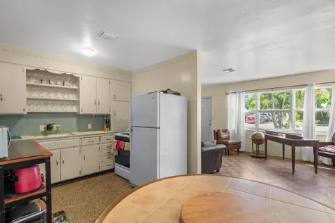 2420 NE 7th Avenue Wilton Manors FL 33305
