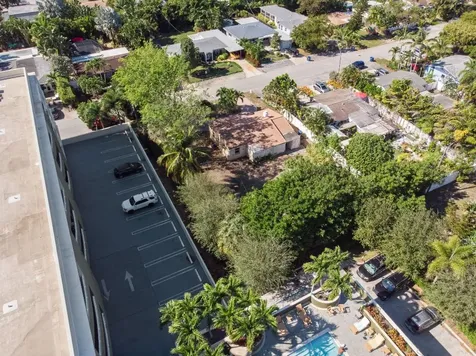 2420 NE 7th Avenue Wilton Manors FL 33305