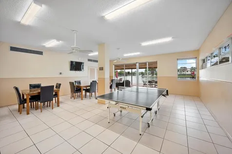 3161 S Ocean Drive Hallandale Beach FL 33009