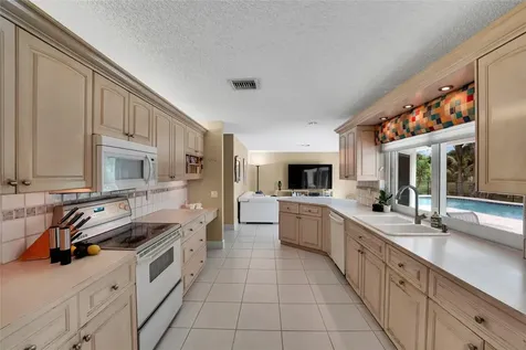 9800 NW 10th Court Plantation FL 33322