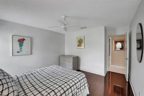 9800 NW 10th Court Plantation FL 33322