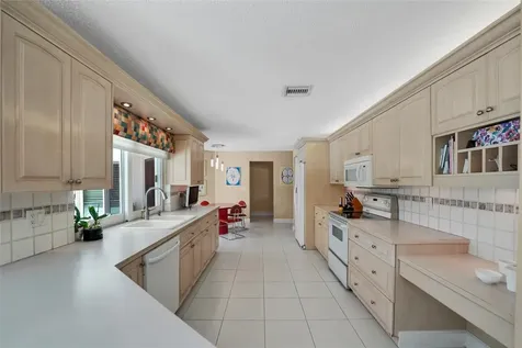 9800 NW 10th Court Plantation FL 33322