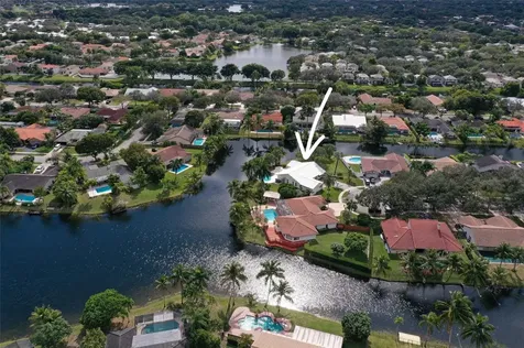 9800 NW 10th Court Plantation FL 33322