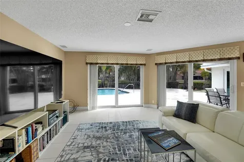 9800 NW 10th Court Plantation FL 33322