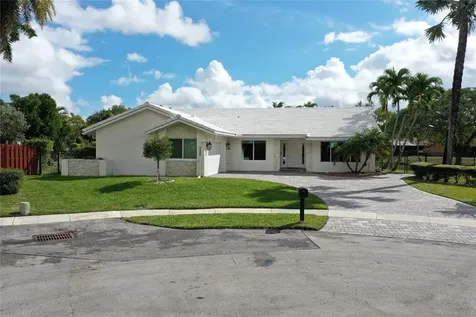 9800 NW 10th Court Plantation FL 33322