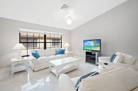 3258 Jog Park Drive Greenacres FL 33467