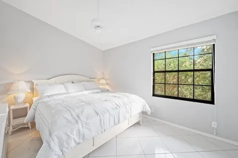 3258 Jog Park Drive Greenacres FL 33467