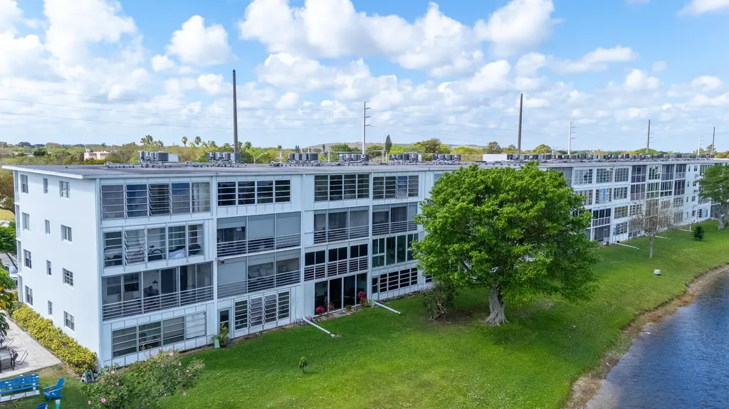3028 Harwood D Deerfield Beach FL 33442