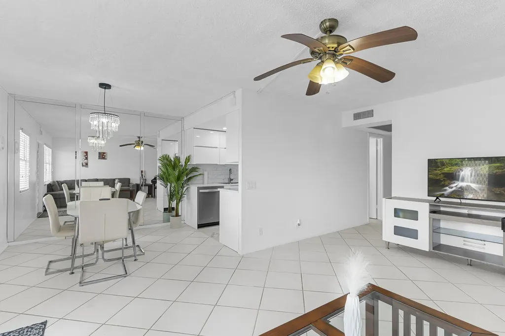 3028 Harwood D Deerfield Beach FL 33442