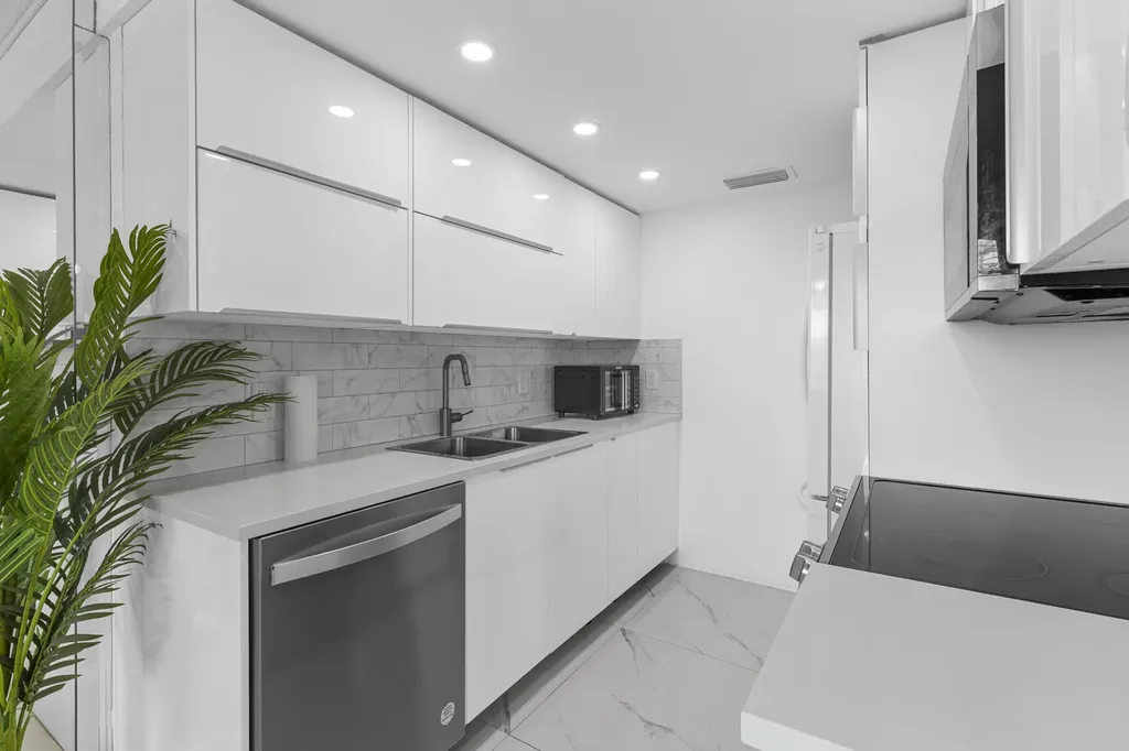 3028 Harwood D Deerfield Beach FL 33442