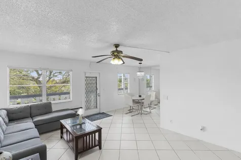 3028 Harwood D Deerfield Beach FL 33442