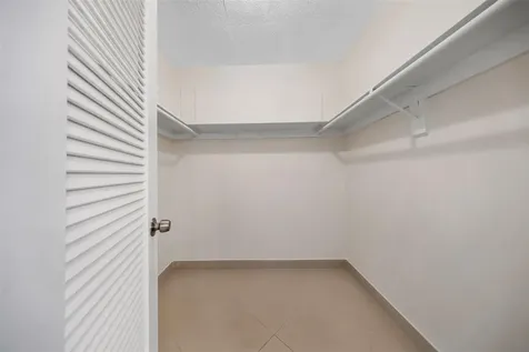 2850 N Palm Aire Drive Pompano Beach FL 33069