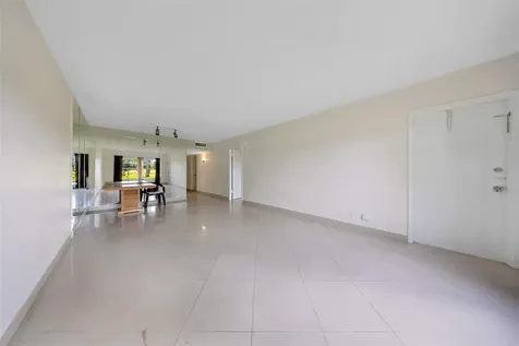 2850 N Palm Aire Drive Pompano Beach FL 33069