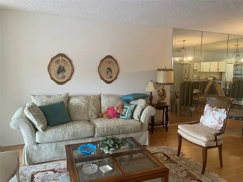 7280 S Devon Drive Tamarac FL 33321