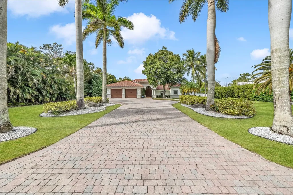 5963 NW 75th Way Parkland FL 33067