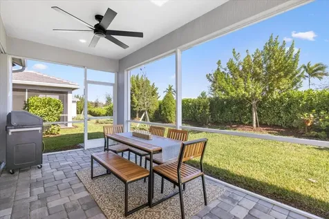 4597 Nautilus Circle Vero Beach FL 32967
