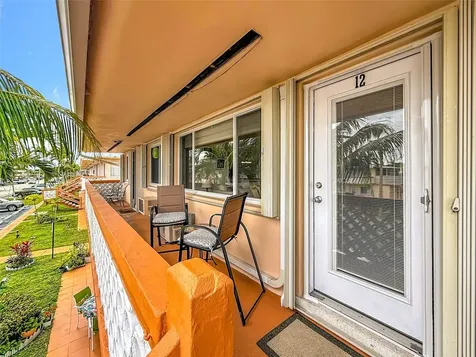 800 SW 11th Avenue Hallandale Beach FL 33009