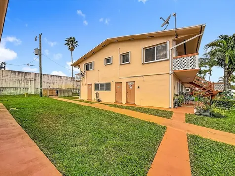 800 SW 11th Avenue Hallandale Beach FL 33009