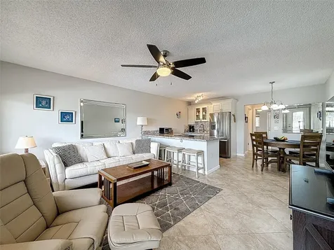 800 SW 11th Avenue Hallandale Beach FL 33009