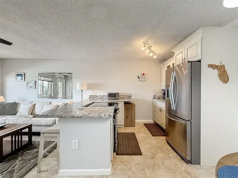 800 SW 11th Avenue Hallandale Beach FL 33009