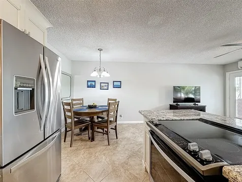 800 SW 11th Avenue Hallandale Beach FL 33009