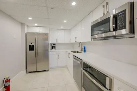 1370 S Ocean Boulevard Pompano Beach FL 33062