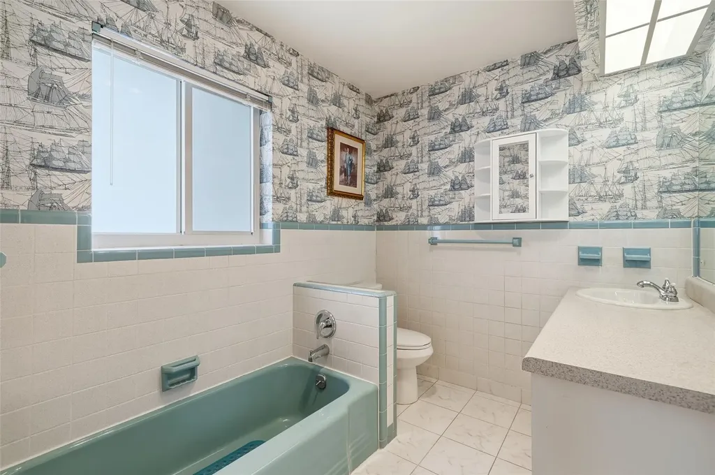 5651 NE 16th Avenue Fort Lauderdale FL 33334