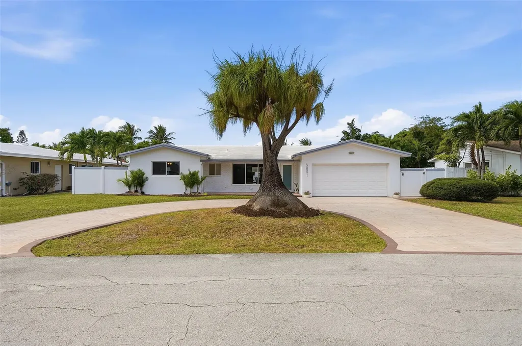 5651 NE 16th Avenue Fort Lauderdale FL 33334