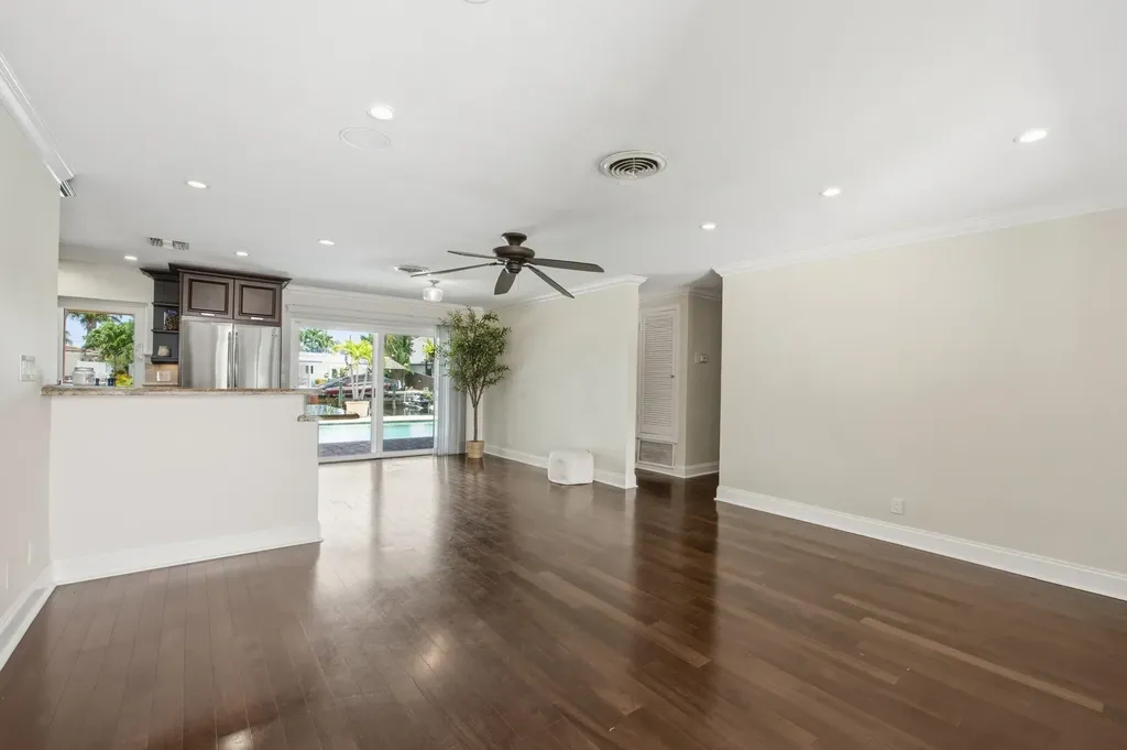 730 SE 3rd Terrace Pompano Beach FL 33060