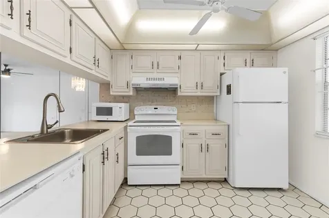 2701 Nassau Bend Coconut Creek FL 33066