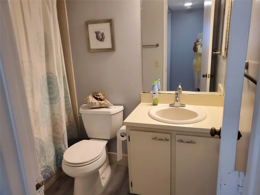 2220 N Cypress Bend Drive Pompano Beach FL 33069