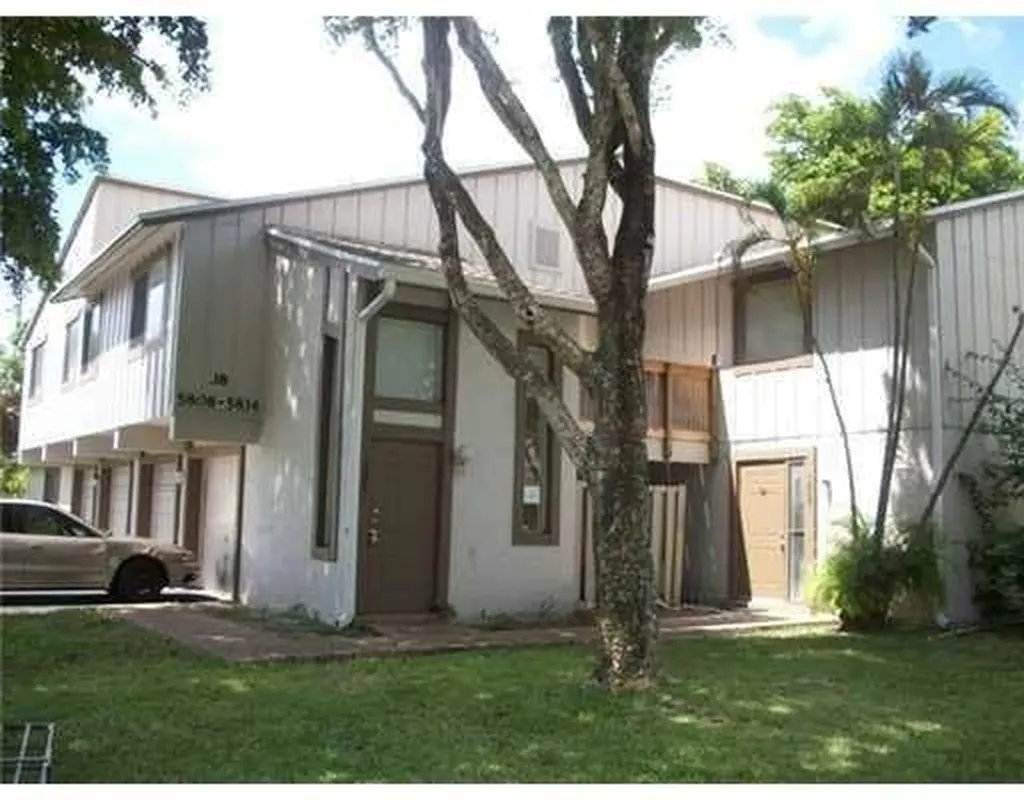 5814 NW 21st Street Fort Lauderdale FL 33313
