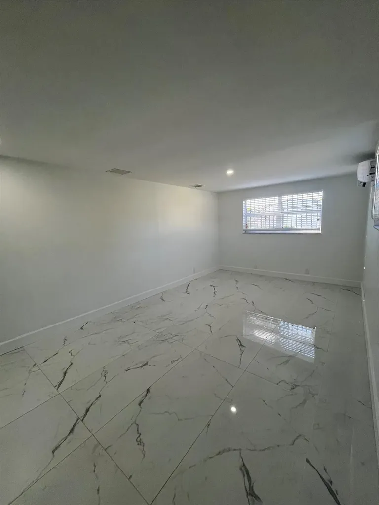 1425 S 25th Avenue Hollywood FL 33020