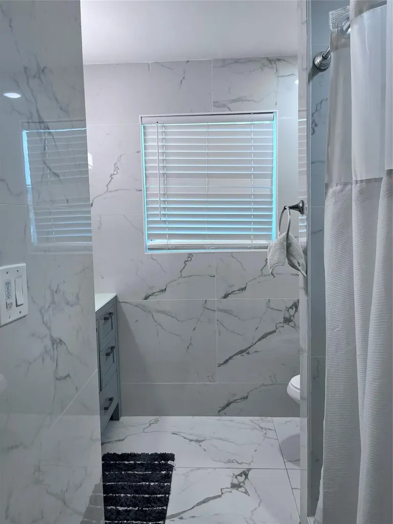 1425 S 25th Avenue Hollywood FL 33020