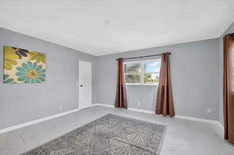 2300 NE 1st Lane Boynton Beach FL 33435