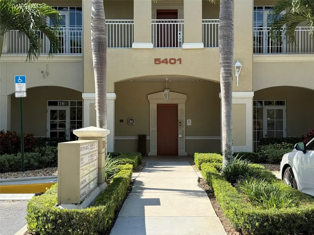 5401 N University Drive Coral Springs FL