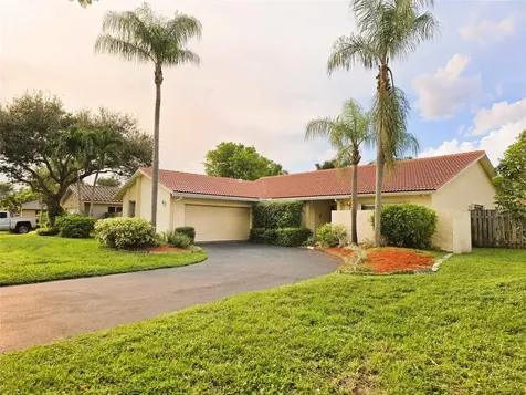 9091 NW 11th Court Plantation FL 33322