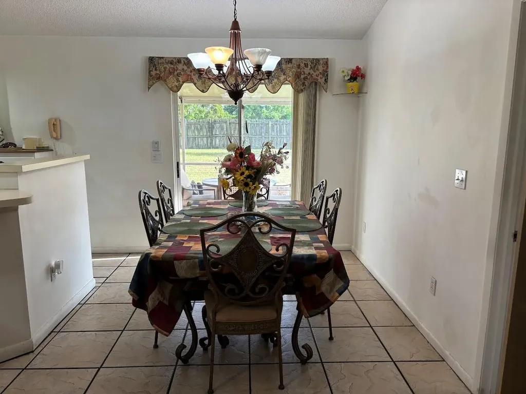 702 SW College Park Road Port St Lucie FL 34953