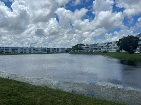 4053 Harwood E Deerfield Beach FL 33442
