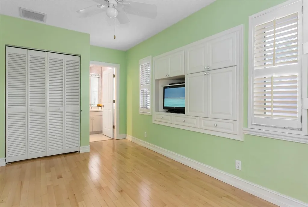 2365 NE 28th Street Lighthouse Point FL 33064