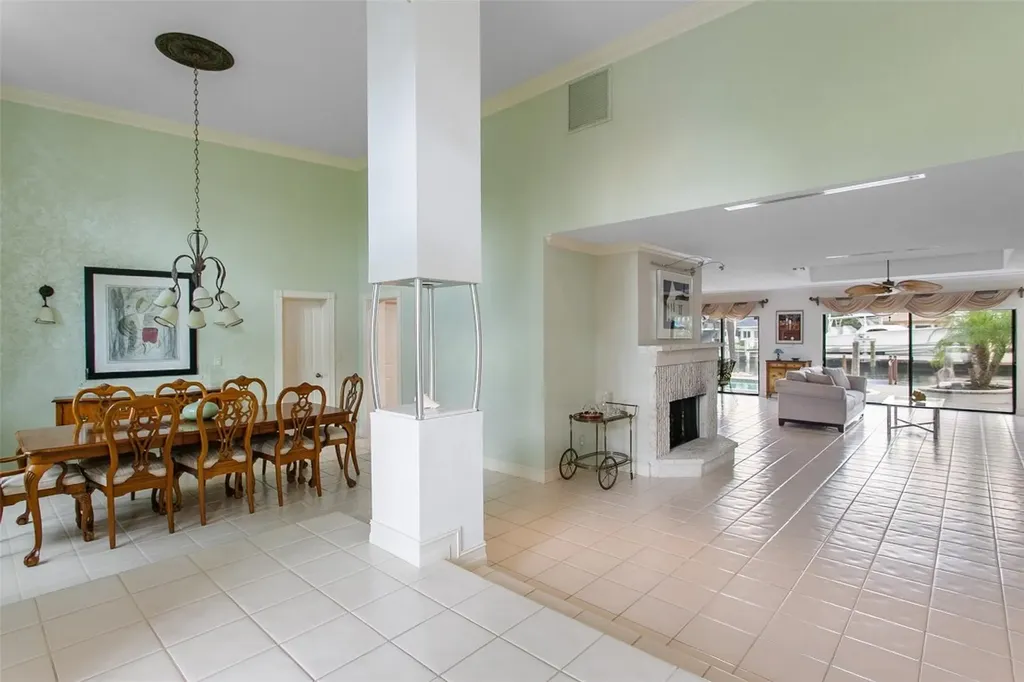 2365 NE 28th Street Lighthouse Point FL 33064