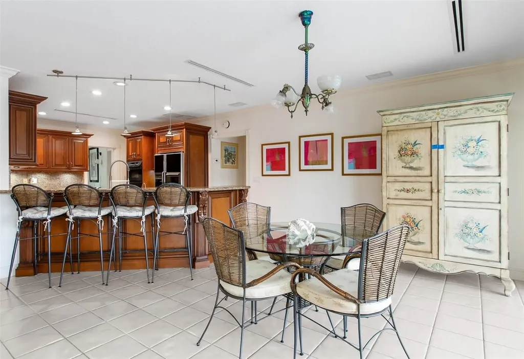 2365 NE 28th Street Lighthouse Point FL 33064
