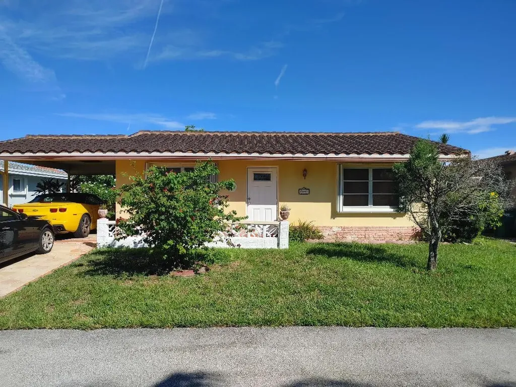 5004 NW 49th Road Tamarac FL 33319