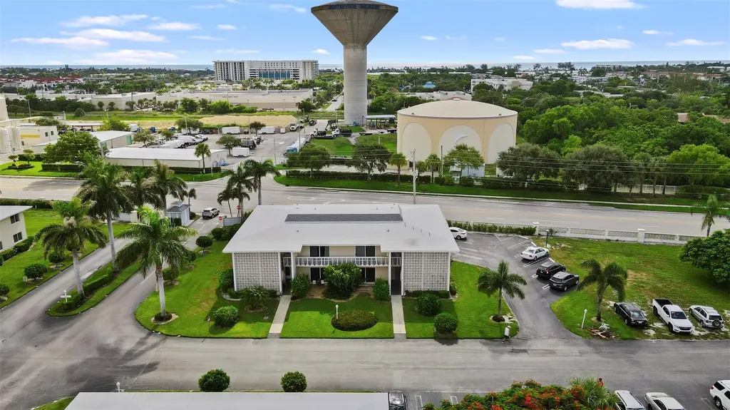 90 South Boulevard Boynton Beach FL 33435