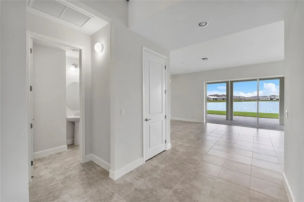 5206 Liberty Lane Westlake FL 33470
